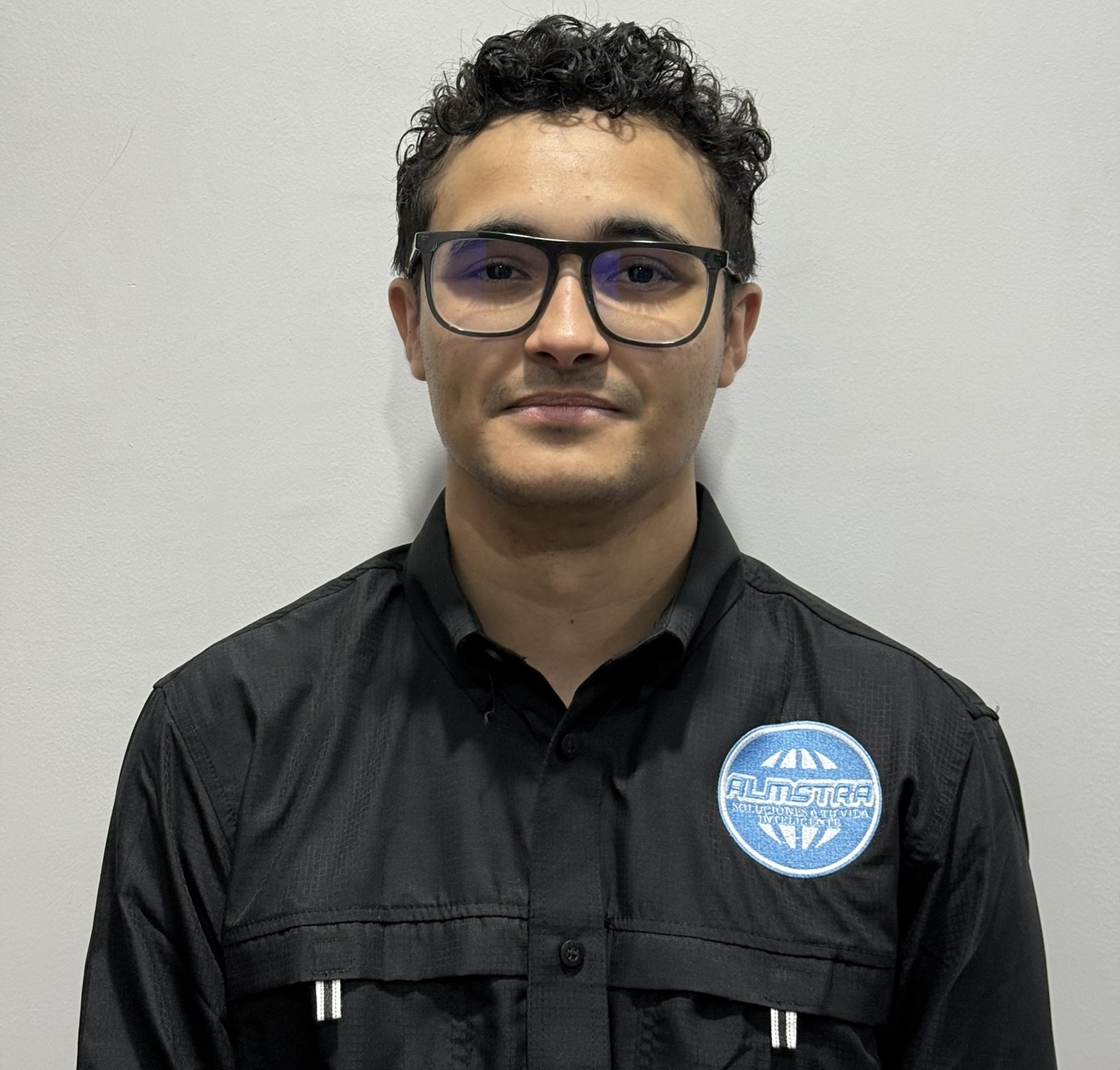 Ing. HUGO VEGA MENDOZA — Administrador de Área Técnica